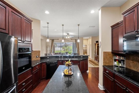 Casa en venta en Land O' Lakes, Florida, 4 dormitorios, 247.58 m2 № 1883373 - foto 21