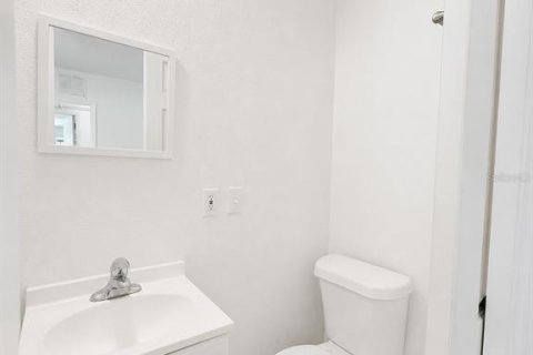 Villa ou maison à vendre à Tampa, Floride: 4 chambres, 138.98 m2 № 2329234 - photo 16