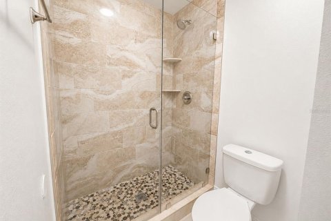 Villa ou maison à vendre à Tampa, Floride: 4 chambres, 138.98 m2 № 2329234 - photo 13