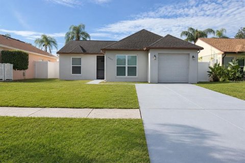 Villa ou maison à Tampa, Floride 4 chambres, 138.98 m2 № 2329234