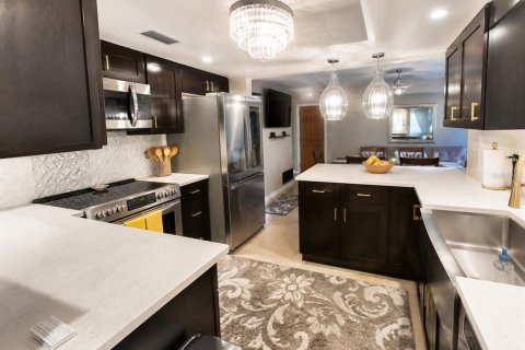 Villa ou maison à louer à Ocala, Floride: 3 chambres, 137.31 m2 № 2380897 - photo 4