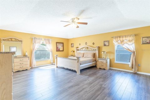 Villa ou maison à vendre à Davenport, Floride: 5 chambres, 280.01 m2 № 2349762 - photo 12