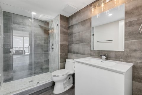 Condo in Riviera Beach, Florida, 2 bedrooms  № 1706121 - photo 19