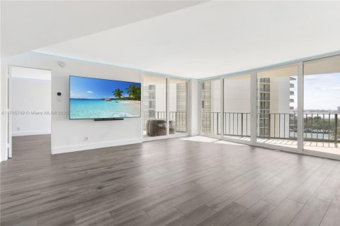 Condo in Riviera Beach, Florida, 2 bedrooms  № 1706121 - photo 3