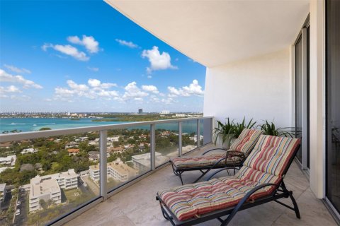 Condo in Bal Harbour, Florida, 4 bedrooms № 1985625 - photo 22