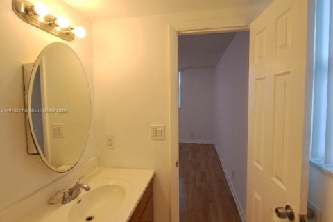 Снять в аренду кондоминиум в Уэст-Палм-Бич, Флорида 2 спальни, 89.19м2, № 1967167 - фото 20