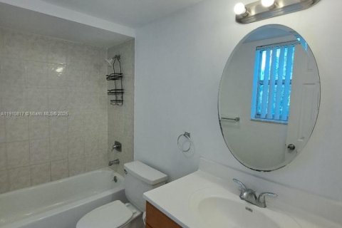 Снять в аренду кондоминиум в Уэст-Палм-Бич, Флорида 2 спальни, 89.19м2, № 1967167 - фото 19