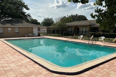 Condo in Casselberry, Florida, 2 bedrooms  № 1795849 - photo 27