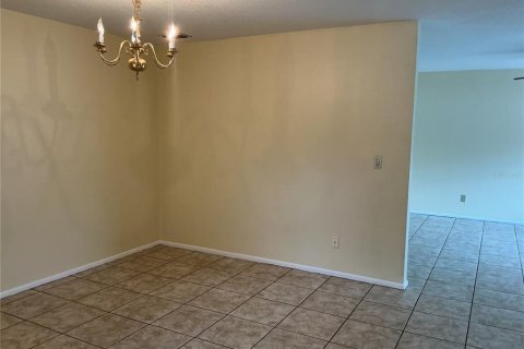 Condo in Casselberry, Florida, 2 bedrooms  № 1795849 - photo 7