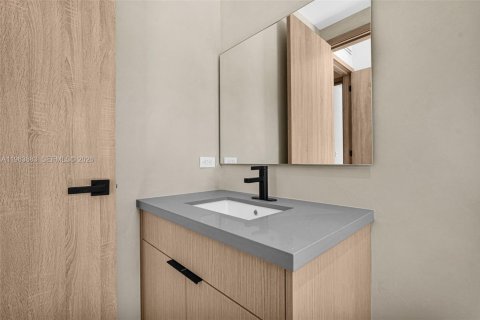 Купить таунхаус в Майами, Флорида 4 спальни, 179.12м2, № 2033468 - фото 23