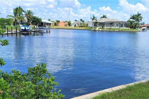 Land in Punta Gorda, Florida № 644900 - photo 1