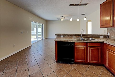 Casa en venta en Kissimmee, Florida, 4 dormitorios, 200.85 m2 № 1909667 - foto 8