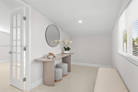 Купить виллу или дом в Холливуд, Флорида 4 спальни, 134.15м2, № 1965825 - фото 15