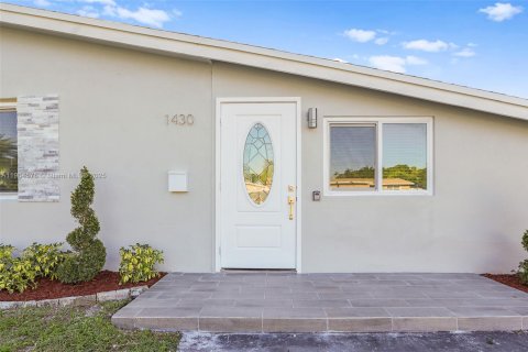 Купить виллу или дом в Холливуд, Флорида 4 спальни, 134.15м2, № 1965825 - фото 11