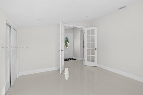 Купить виллу или дом в Холливуд, Флорида 4 спальни, 134.15м2, № 1965825 - фото 22