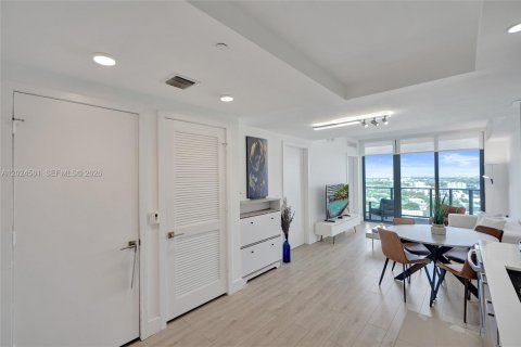Copropriété à louer à Miami, Floride: 1 chambre, 55.09 m2 № 2146073 - photo 7
