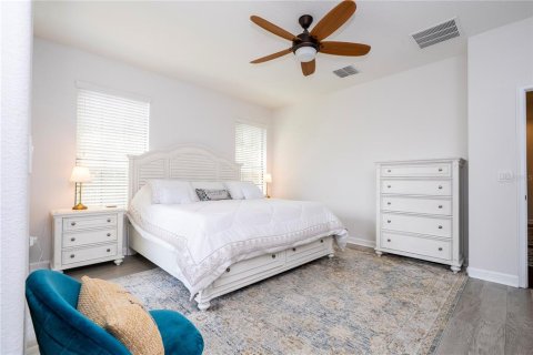 Townhouse in Davenport, Florida 6 bedrooms, 278.24 sq.m. № 1771967 - photo 16