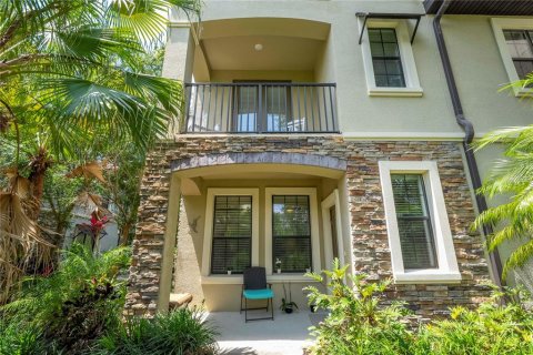 Townhouse in Davenport, Florida 6 bedrooms, 278.24 sq.m. № 1771967 - photo 1
