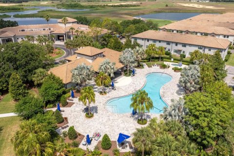 Townhouse in Davenport, Florida 6 bedrooms, 278.24 sq.m. № 1771967 - photo 7