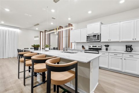 Villa ou maison à vendre à Clermont, Floride: 10 chambres, 407.1 m2 № 2108750 - photo 27