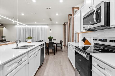 Villa ou maison à vendre à Clermont, Floride: 10 chambres, 407.1 m2 № 2108750 - photo 15
