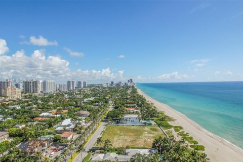 Снять в аренду кондоминиум в Санни-Айлс-Бич, Флорида 4 спальни, 463.77м2, № 1983760 - фото 30