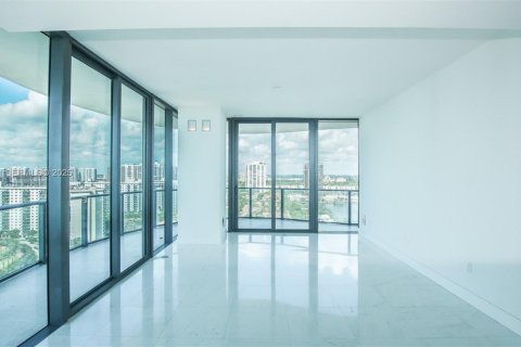 Снять в аренду кондоминиум в Санни-Айлс-Бич, Флорида 4 спальни, 463.77м2, № 1983760 - фото 22