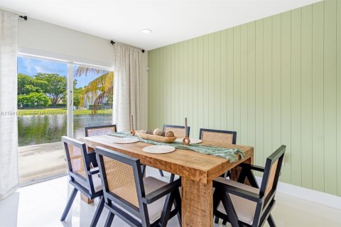 Villa ou maison à vendre à Miramar, Floride: 3 chambres, 160.35 m2 № 1999655 - photo 6