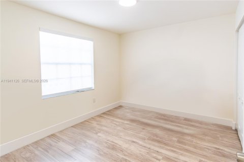 Villa ou maison à vendre à Miramar, Floride: 3 chambres, 160.35 m2 № 1999655 - photo 23