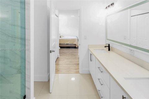 Villa ou maison à vendre à Miramar, Floride: 3 chambres, 160.35 m2 № 1999655 - photo 15