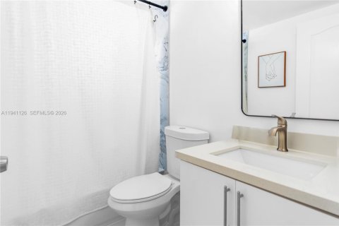 Villa ou maison à vendre à Miramar, Floride: 3 chambres, 160.35 m2 № 1999655 - photo 20