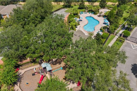 House in Orlando, Florida 5 bedrooms, 255.11 sq.m. № 2338838 - photo 4