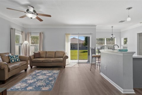 House in Orlando, Florida 5 bedrooms, 255.11 sq.m. № 2338838 - photo 9