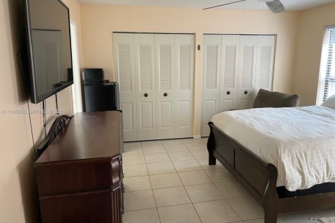 Villa ou maison à louer à Sunrise, Floride: 1 chambre № 2044845 - photo 7