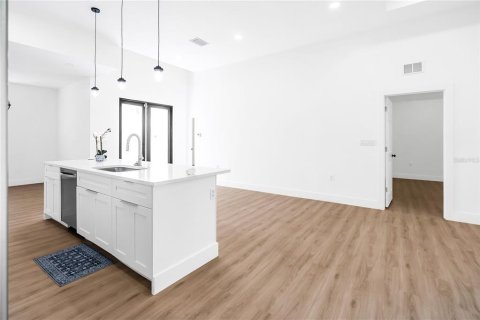 Casa en venta en Clewiston, Florida, 4 dormitorios, 232.26 m2 № 2212702 - foto 17