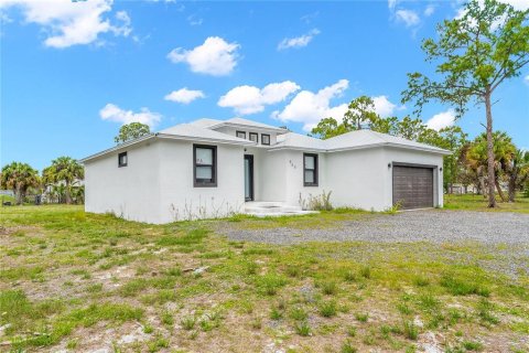 Casa en venta en Clewiston, Florida, 4 dormitorios, 232.26 m2 № 2212702 - foto 3