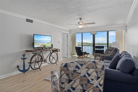 Condo in Port Richey, Florida, 2 bedrooms  № 2396330 - photo 6