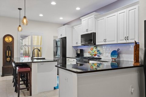 Villa ou maison à vendre à Sarasota, Floride: 4 chambres, 241.55 m2 № 2313029 - photo 16