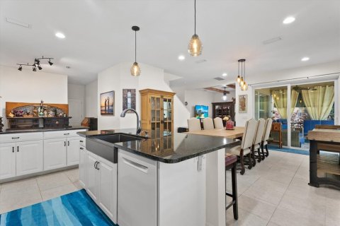 Villa ou maison à vendre à Sarasota, Floride: 4 chambres, 241.55 m2 № 2313029 - photo 17