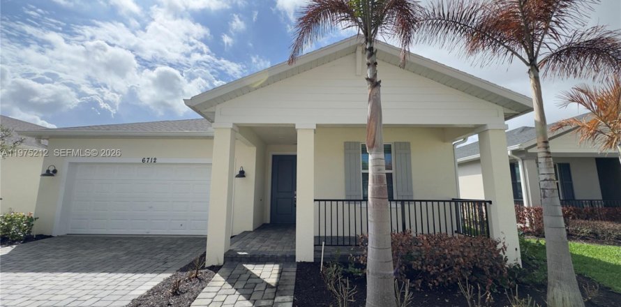 Casa en Port St. Lucie, Florida 3 dormitorios, 153.66 m2 № 2174910