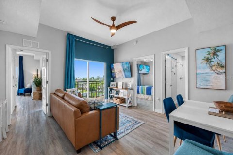 Condo in Madeira Beach, Florida, 2 bedrooms  № 2393884 - photo 2