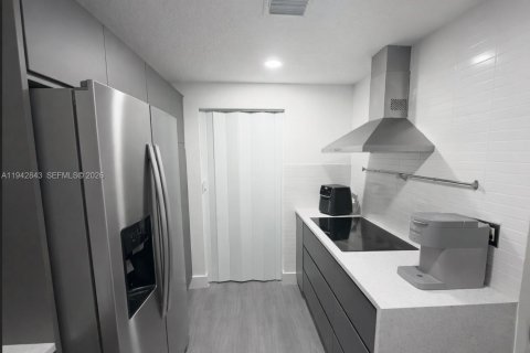 Appartement à louer à Doral, Floride: 3 chambres, 118.08 m2 № 1999172 - photo 4