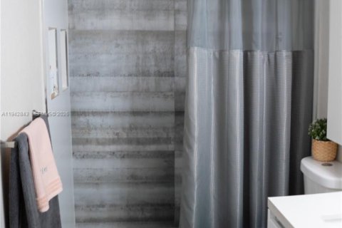 Appartement à louer à Doral, Floride: 3 chambres, 118.08 m2 № 1999172 - photo 18