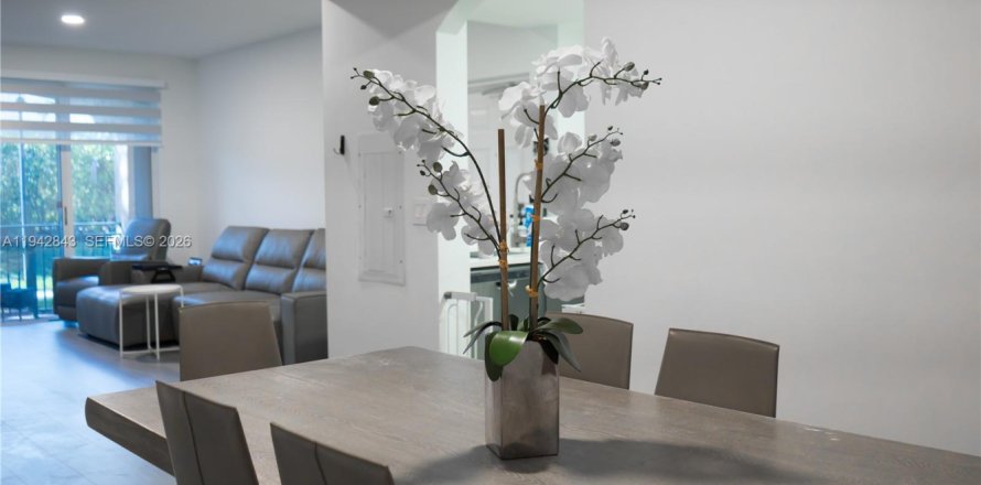Appartement à Doral, Floride 3 chambres, 118.08 m2 № 1999172