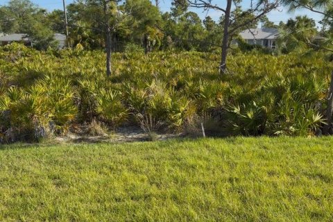House in Port Charlotte, Florida 3 bedrooms, 140.47 sq.m. № 2141339 - photo 5