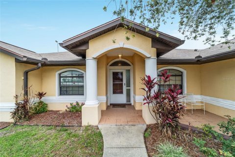 Villa ou maison à vendre à Ocala, Floride: 3 chambres, 185.71 m2 № 1677520 - photo 3