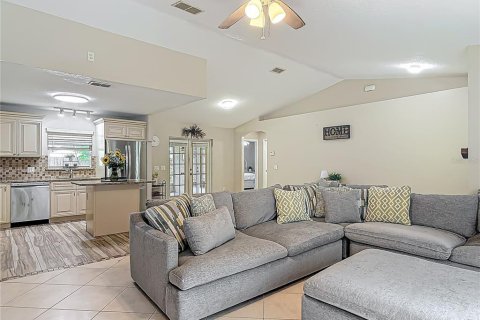 House in Edgewater, Florida 3 bedrooms, 138.7 sq.m. № 1630724 - photo 7