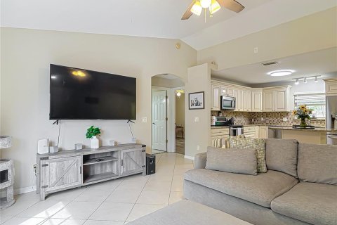 House in Edgewater, Florida 3 bedrooms, 138.7 sq.m. № 1630724 - photo 8