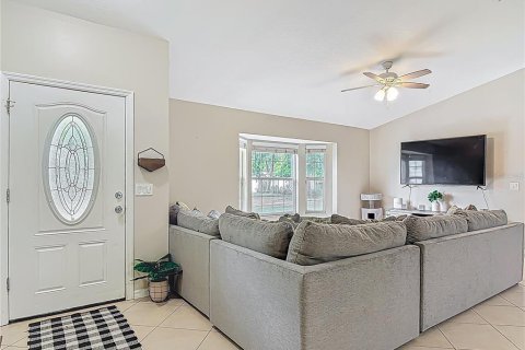 House in Edgewater, Florida 3 bedrooms, 138.7 sq.m. № 1630724 - photo 5