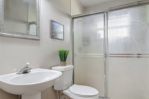 House in Edgewater, Florida 3 bedrooms, 138.7 sq.m. № 1630724 - photo 28